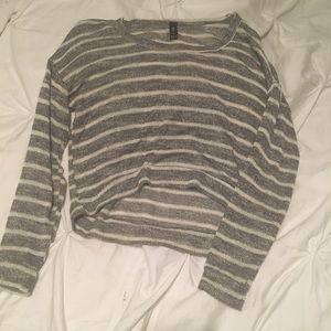 Crop sweater